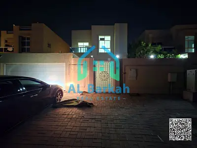 فيلا مميزة للإيجار في منطقة الزاهية 4 غرف وصالة بتصميم واسع وموقع هادئ مناسب للعائلات مع تشطيبات جيدة ومساحات مريحة وسهولة الوصول إلى الخدمات الأساسية