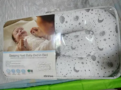 Giggles Sleeping Nest Baby Bed - Gray Moon  Stars Pattern (Like New)