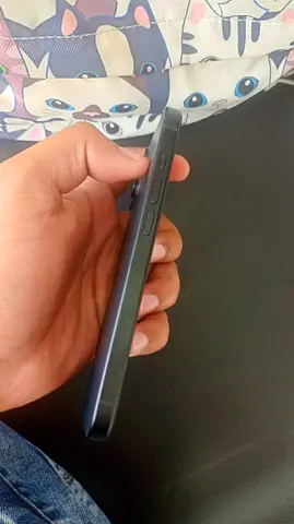 iPhone 15 128gb with 94 percent battery health