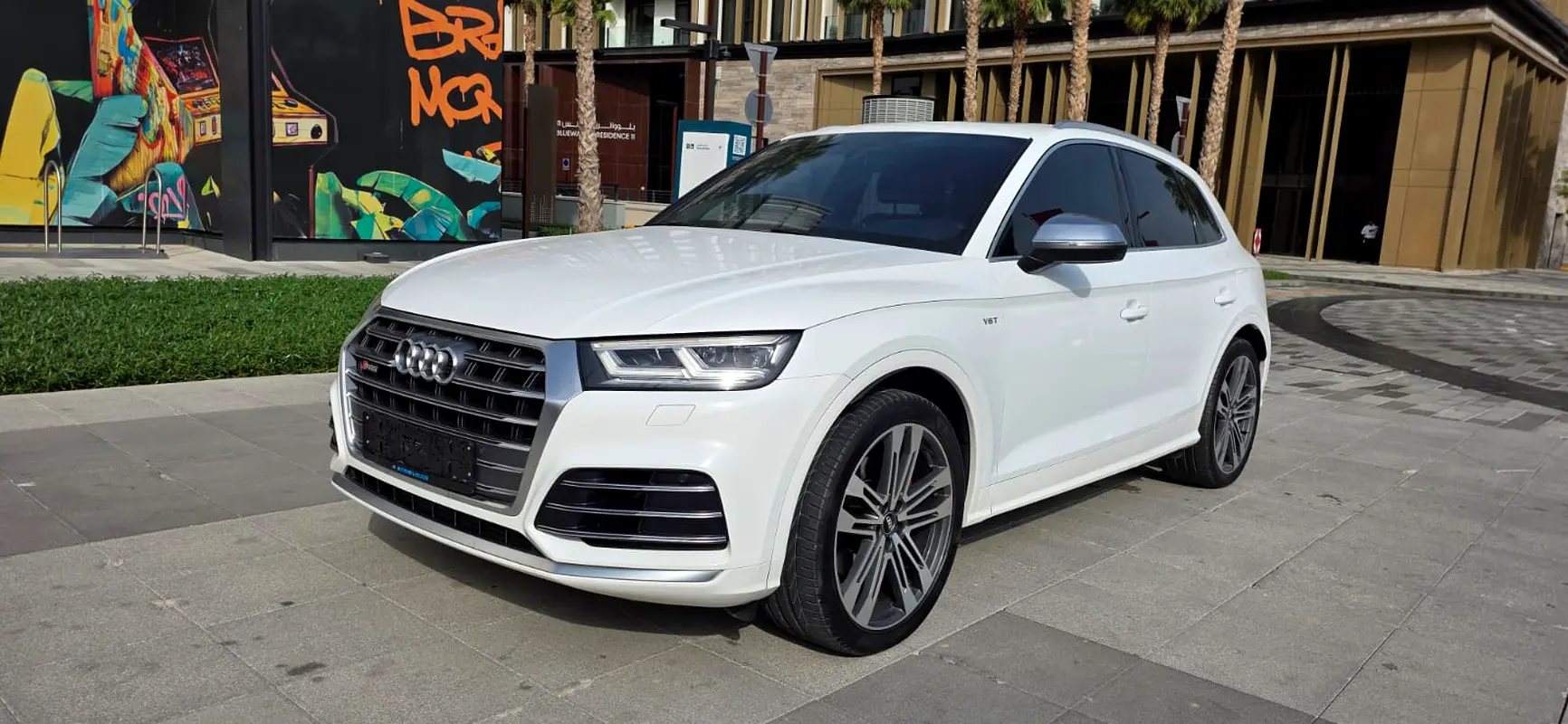 Audi SQ5 2017 — photo 1 of 14