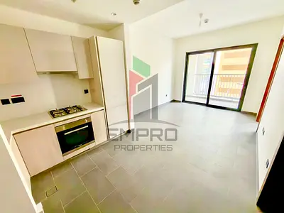 1BR Apartment | Balcony | Community View | The Crest Tower C