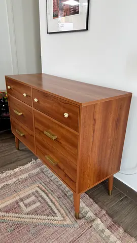 Mid-century style 6-drawer dresser / chest in good condition