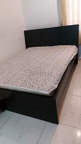 Queen size platform bed with storage and headboard - good condition