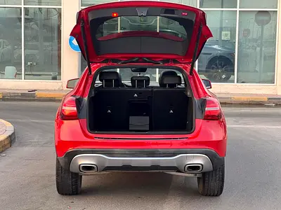 صورة 11 لـ 2018 Mercedes-BENZ GLA