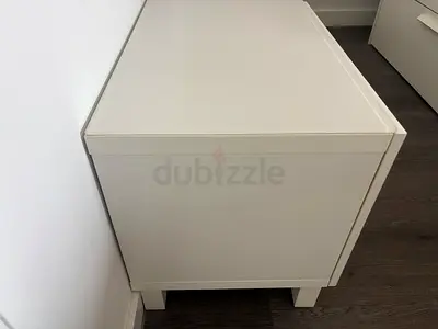 White tv unit