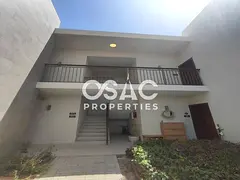 Vacant | Corner unit | Well maintained