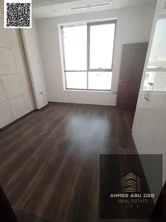 Luxury 2 master-bedroom apartment (second tenant) with a spacious living room, fully equipped kitche