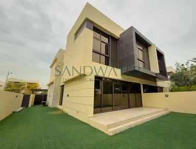 3 Bed TH-L | Furnished | Vacant | Single Row