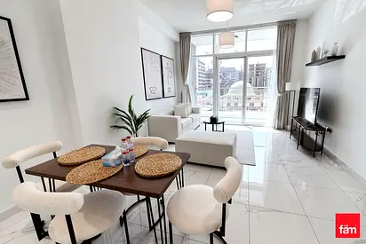 Close to Metro I Chiller Free | Easy Entry & Exit