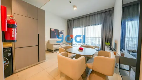 Spacious 1BR | Modern Furnished | Community View