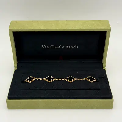 Authentic Van Cleef Bracelet URGENT SALE