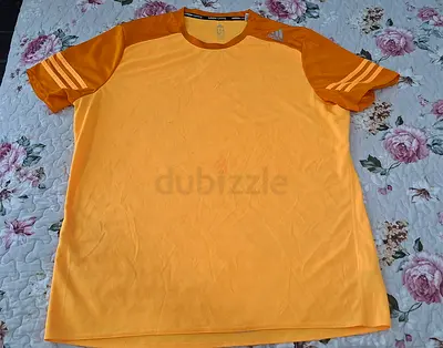 Adidas sports t-shirt, size large