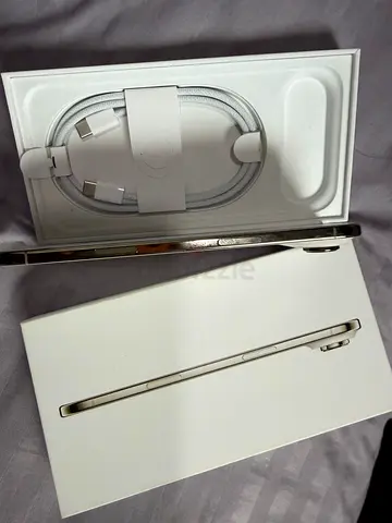 Apple IPhone Air Gold Color 256GB