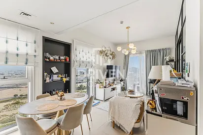 Fully Furnished Apt | High Floor | Modern Upgrades