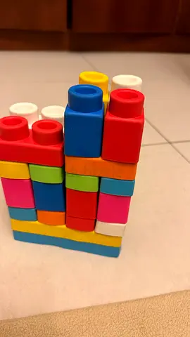 Colorful interlocking plastic building blocks - small set