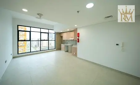 Spacious 2 Bedroom | Jumeirah Garden City | Near Metro