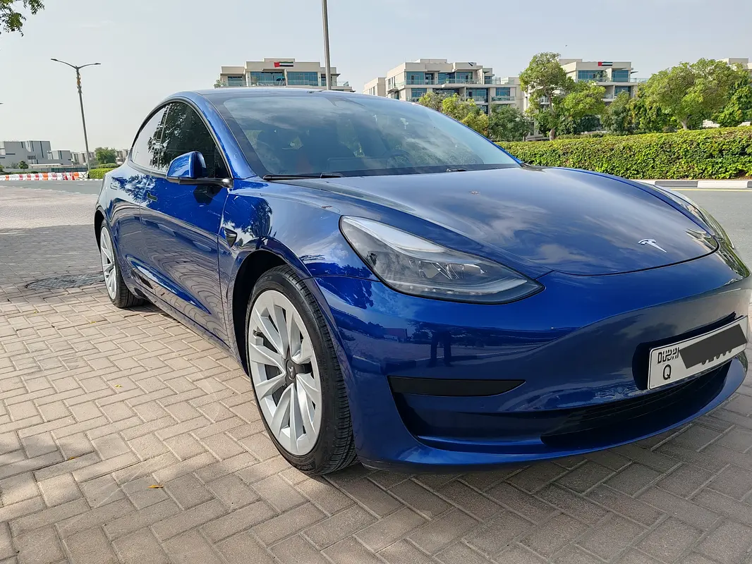 Tesla Model 3 2021 — photo 1 of 6