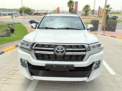 Toyota Land Cruiser VXR 2014 - GCC Specs