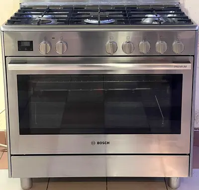 Bosch Latest Model Series 8 Top Gas oven Electric 90cm cooker for Sale Same Like New Condition