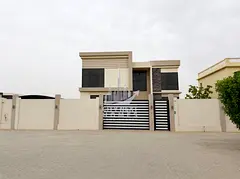 Beautiful 5BR | Majlis | Maids | Garden |Driver