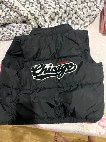 Black Puffer Jacket with Chicago Logo - Mens Small