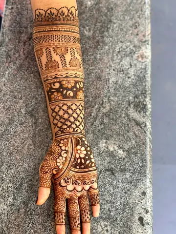 Bridal henna