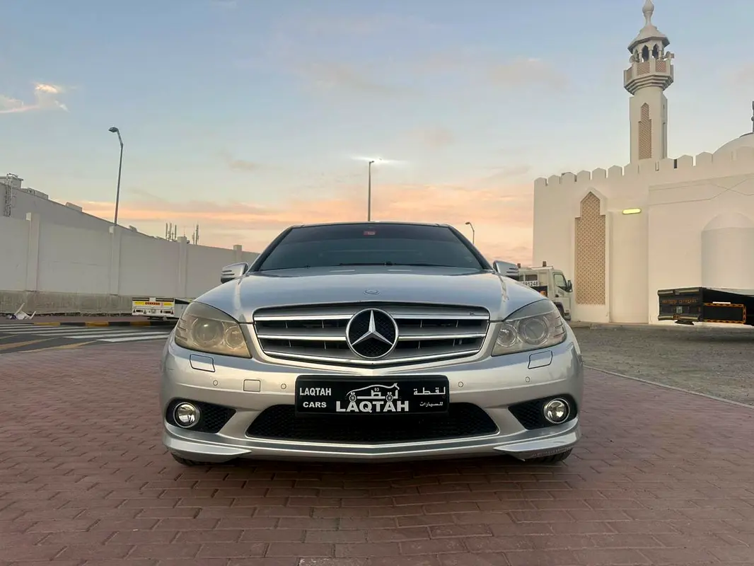Mercedes-Benz C-Class 2010 — photo 1 of 16