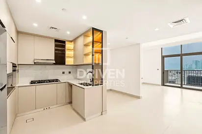 Spacious Unit with Study Room | Park Facing