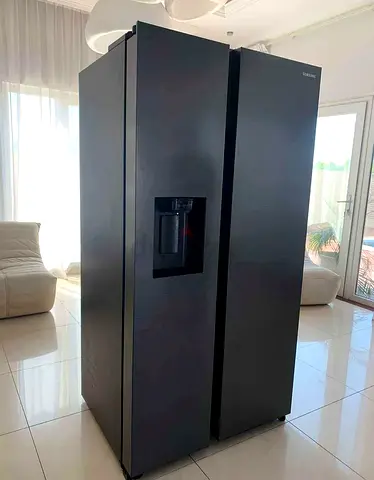 Samsung Side-by-Side Refrigerator with Water Dispenser ice maker  - Matte Black