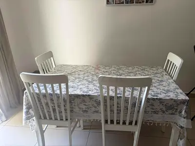 Dining table 6 seater for Sale