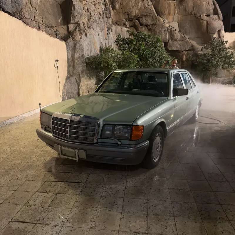 Mercedes-Benz SEL-Class 1987 — photo 1 of 15
