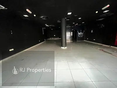 30 days free luxury shop very prime lecation business center ready to move only jest 145k