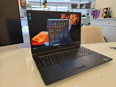 DELL PRECISION 7750 ULTRA XEON ⚡XTREME RTX 5000 16GB PRO - 64GB RAM - AI OPTIMIZED