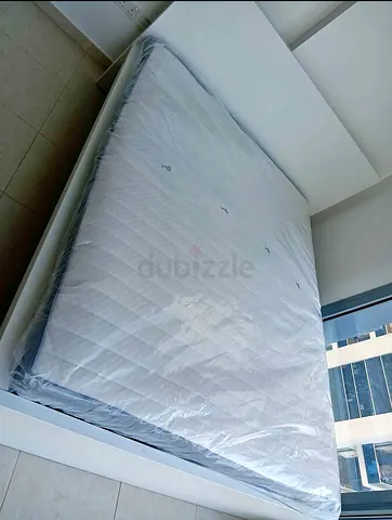 IKEA Malam king size bed 180/200cm with 2 storage drawers underneath and Ikea mattress is available