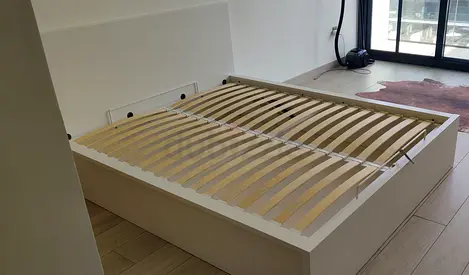 Ikea Hydraulic King size bed with mattress