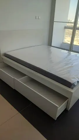 IKEA Malam queen size 160×200cm bed with 2 big storage drawers underneath and with IKEA mattress
