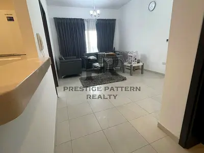 مفروشة بغرفة نوم واحدة | شرفة | إطلالة على المسبح ووسط المدينة