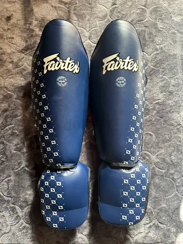 Muaythai fairtex shinpads, top ten boxing gloves, original!.