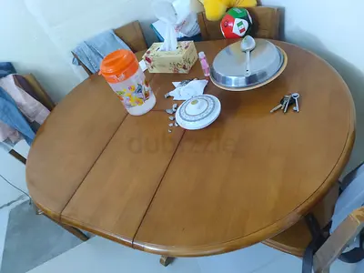 Table with 4 chair