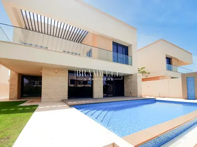 النوع 6 | موقع متميز | تصميم واسع