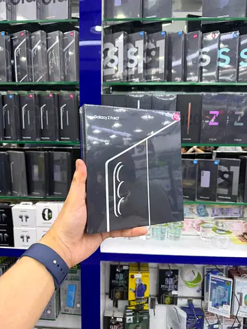 Samsung Galaxy Z Fold 7 256 GB Brand New