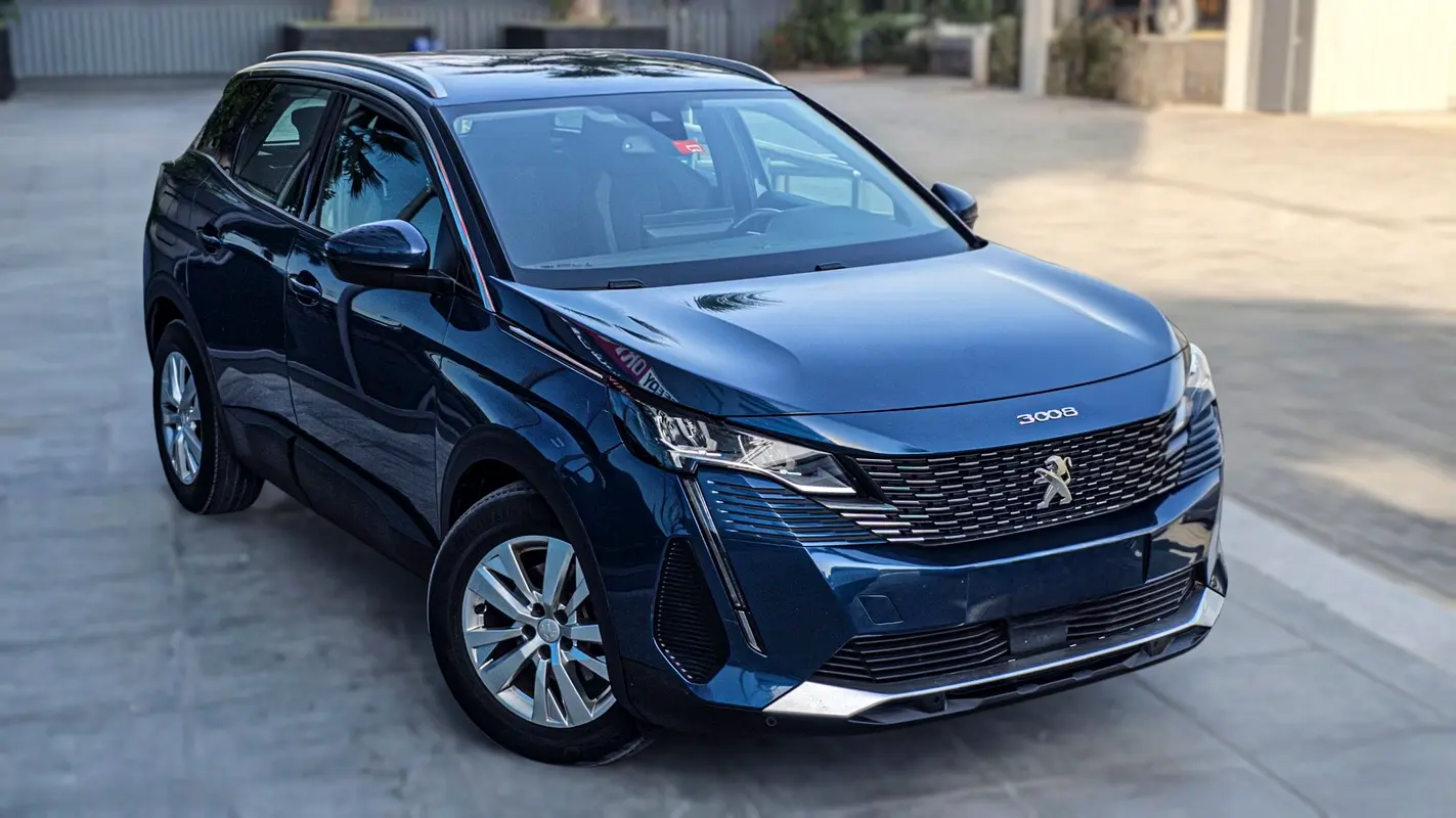 Peugeot 3008 2022 — photo 1 of 12