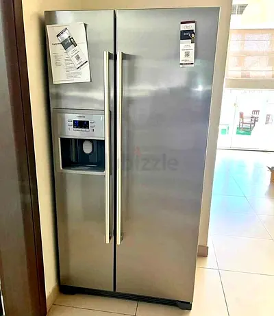 Siemens side by side with water dispenser ice maker fridge same like new conditon for sale