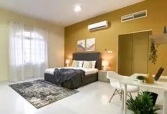 Master Bedroom | 10 Min to Beach | Bills Incl.