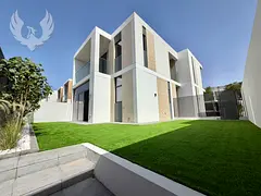 Modern | Vacant | Landscaped Garden