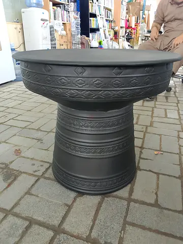 Table Aluminum Black for sale