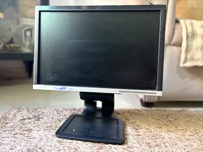 HP Compaq LA1905wg Widescreen Monitor for Sale