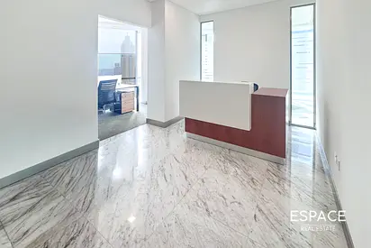 Vacant | High End | Prime Location