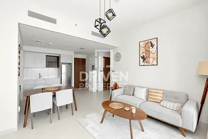 Burj Khalifa View | Ready to Move in | 4 Cheques