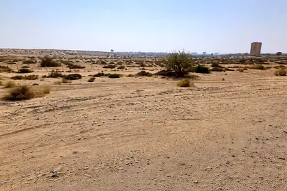 ارض للبيع في بليدة 1 تصريح فيلا سكنى استثماري ارضي وطابقين موقع مميز بجوار الخدمات ومباشرة علي الشارع